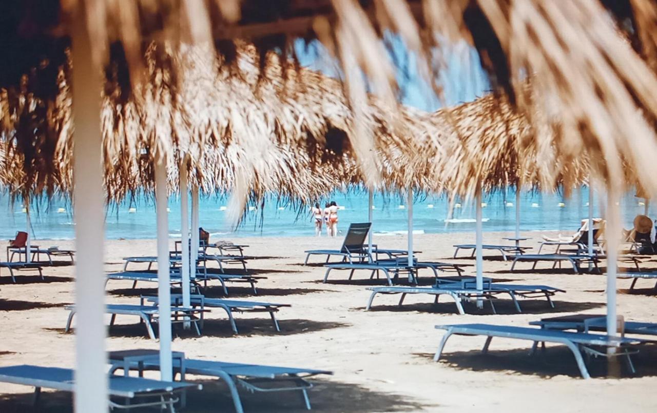 Sea Breeze Hotel Nardaran Екстериор снимка